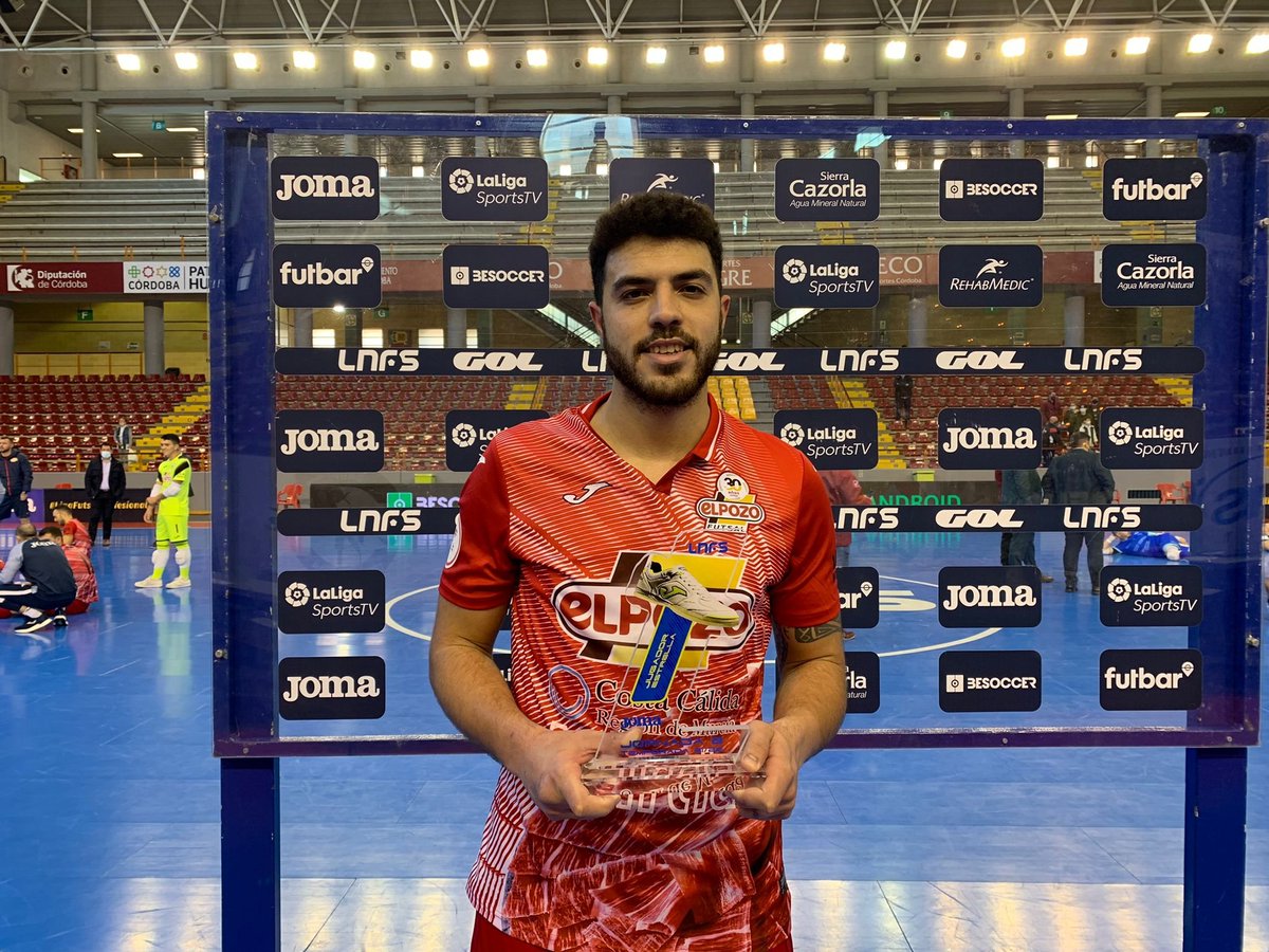 ElPozoMurcia_FS's tweet photo. 😍 𝗠𝗘𝗝𝗢𝗥 𝗝𝗨𝗚𝗔𝗗𝗢𝗥 @JomaSport 

@Matteusr26

"𝗦𝗮𝗯í𝗮𝗺𝗼𝘀 𝗾𝘂𝗲 𝗲𝗿𝗮 𝘂𝗻 𝗽𝗮𝗿𝘁𝗶𝗱𝗼 𝗺𝘂𝘆 𝗱𝗶𝗳í𝗰𝗶𝗹. 𝗠𝘂𝗰𝗵𝗮𝘀 𝗴𝗿𝗮𝗰𝗶𝗮𝘀 𝗮 𝗺𝗶𝘀 𝗰𝗼𝗺𝗽𝗮ñ𝗲𝗿𝗼𝘀 𝗽𝗼𝗿 𝗮𝘆𝘂𝗱𝗮𝗿𝗺𝗲" https://t.co/pcUJPRvCQZ