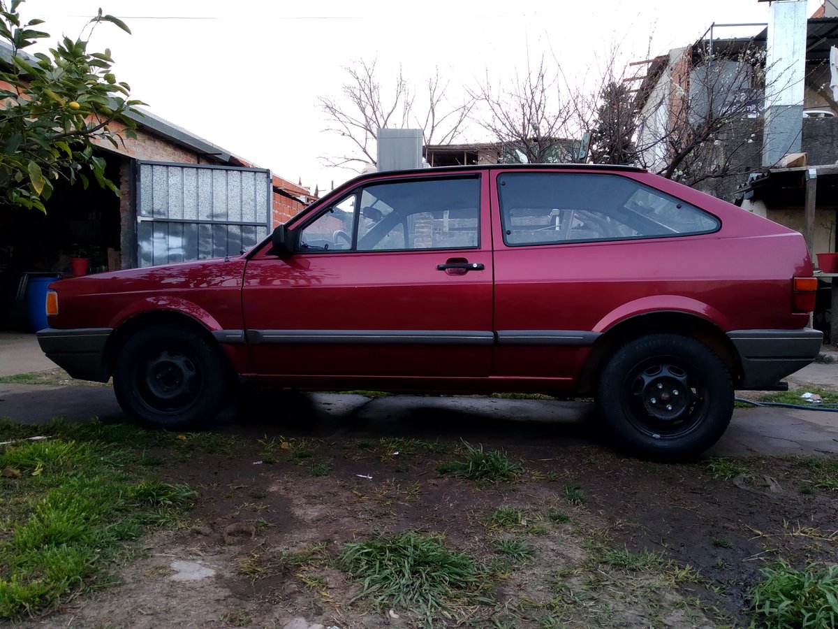EmiCristofaroBj's tweet photo. Me robaron el auto anoche en plaza plate, patente SBU254, tiene un golpe chiquito en la tapa del baúl, por favor ayúdenme a difundir! https://t.co/ae34JKA48t