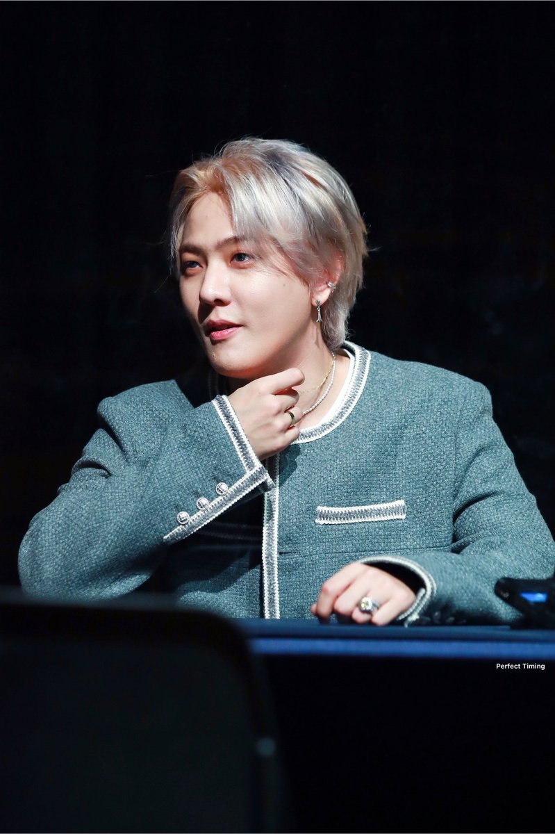 perfect0103_'s tweet photo. 211128

머리 너무너무 예뿌네에 🤍💛

#iKON #Donghyuk  #아이콘​ #동혁​ #김동혁 #ドンヒョク https://t.co/WlAhp2y6RG