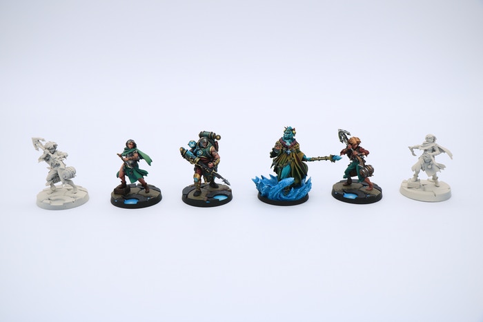 Learn more about the amazing #miniatures of #AltenorSecrets 😍
Designed by #BigChildCreatives and available on the #Kickstarter campaign for approx. $102 or in the deluxe pledge for approx. $153 😉
Fans of #figurines and #wargames these #minis are for you!
kickstarter.com/projects/power…