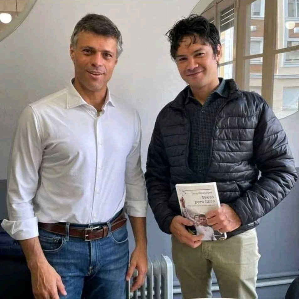 "Dime con quién andas y te diré quién eres" ...y si yunito el "pacifista liberador" de Cuba se reúne con un terrorista prófugo como Leopoldo López amparado también por el Reino de España, entonces queda poco por decir...