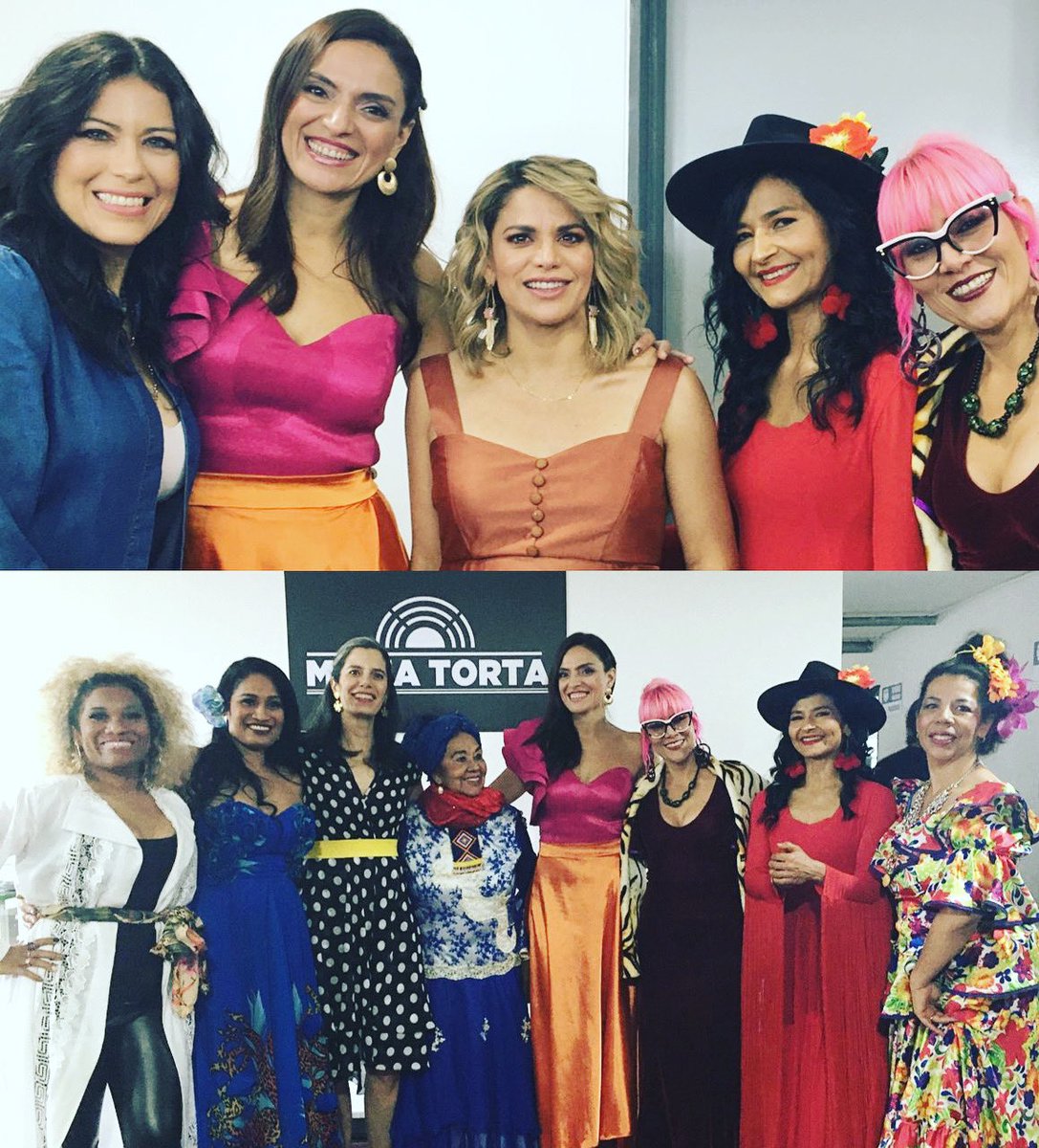 Qué momento más hermoso, compartir este homenaje a nuestra <a href="/totolamomposina/">aida</a> junto a estas mujeres artistas maravillosas. Gracias <a href="/idartes/">Idartes</a> por esta invitación. ❤️🙌🏻
<a href="/EstherRojasR/">Esther Rojas</a> <a href="/AdrianaLucia/">Adriana Lucía</a> <a href="/AnaVeydo/">Ana Veydó</a> <a href="/LatenazTana/">Latenaz</a> <a href="/aloidomonica/">Mónica Giraldo</a> <a href="/EkaGordom/">Mamaekaoficial</a> <a href="/KarisaRivera/">Karisa Rivera</a>