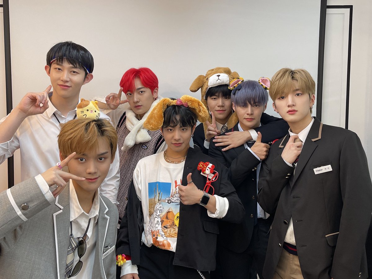 CiipherFRANCE's tweet photo. ✨-• Photos
Photos du tweet de nos garçons suite à leur fansign d’aujourd’hui en uniforme scolaire.🥰
©️: @RAIN_Ciipher
#Ciipher #Blind #CPR #Ciipher_BLIND #Ciipher_Comeback #Clue_SO_BEAUTIFUL #Ciipher_BLIND_Open
#싸이퍼에_콩깍지_껴버렸네 https://t.co/pDW1XhKqAG