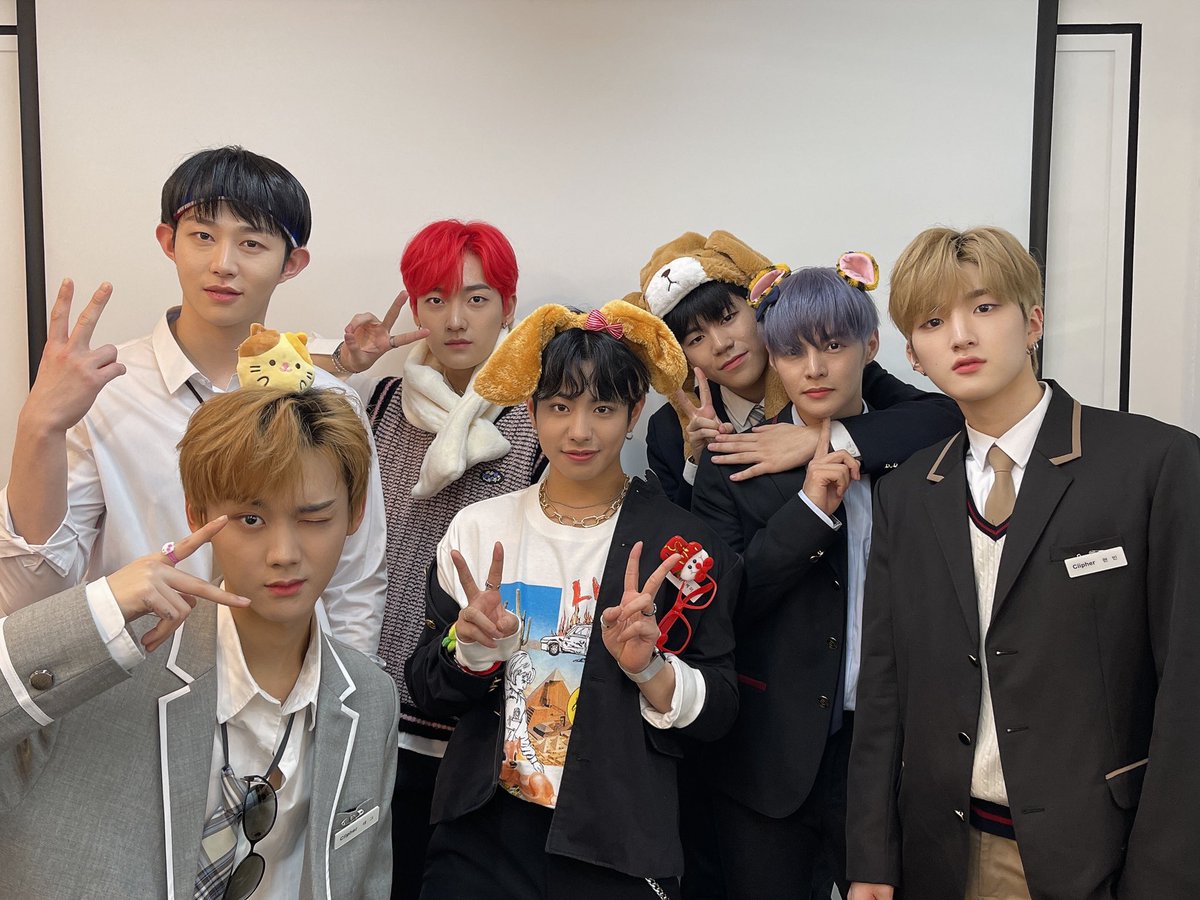 CiipherFRANCE's tweet photo. ✨-• Photos
Photos du tweet de nos garçons suite à leur fansign d’aujourd’hui en uniforme scolaire.🥰
©️: @RAIN_Ciipher
#Ciipher #Blind #CPR #Ciipher_BLIND #Ciipher_Comeback #Clue_SO_BEAUTIFUL #Ciipher_BLIND_Open
#싸이퍼에_콩깍지_껴버렸네 https://t.co/pDW1XhKqAG