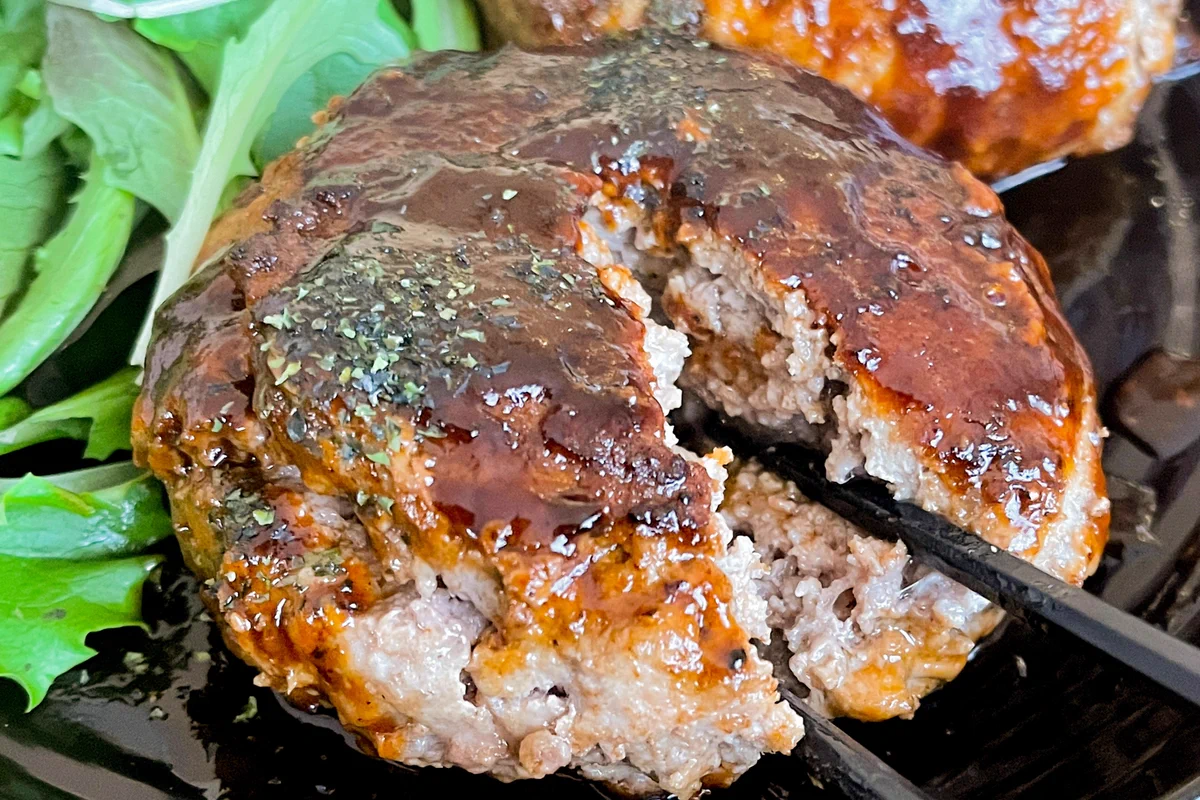覚えておくと重宝しそう！少ない材料で作れちゃう「ハンバーグ」のレシピ！