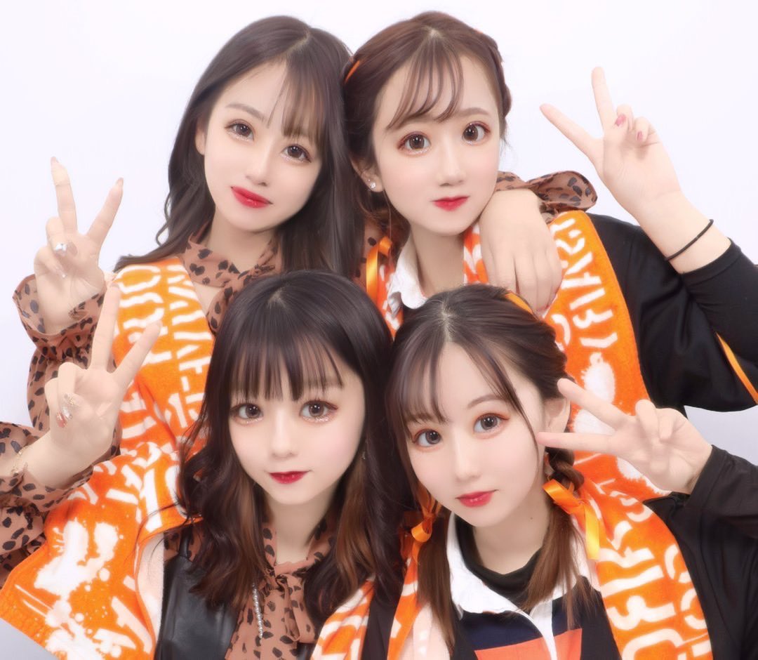 n____ricchan24's tweet photo. あすりさあぴみお🧡🧡🧡🧡
うちら可愛いな？？？？🧡 https://t.co/Ij5795vqzc