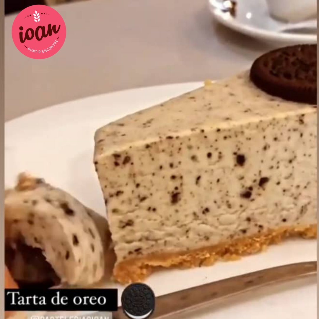 PasteleriasIOAN's tweet photo. ¿Quién se resiste a esta delicia 😋 de #postre? ¡Nadie! 😋 La #tarta 🎂de #oreo #artesanal 🍫 de #IOAN seduce, encanta 🙋 con su #frescura, suavidad y #sabor. Pastelería y cafetería #torrent ☕ #panaderia y #pastelería de calidad, #sinquímicos #pandeverdad 🥐 Visítanos https://t.co/2hyXDywzRi