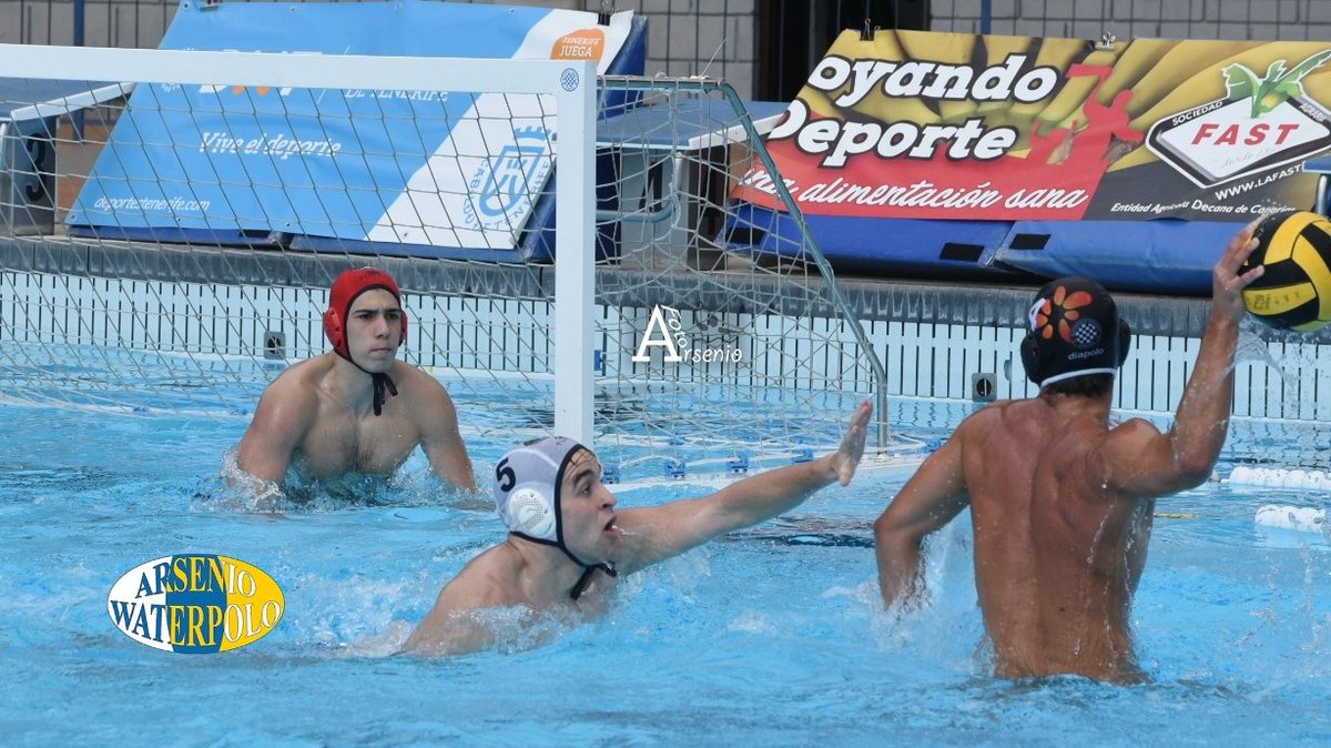 arsenioWP's tweet photo. #waterpolo #2DM Grupo. A J7
Al descanso ganan los madrileños
@CNECHEYDE 3 🆚 6 @arconcepcioncl
#VamosEcheydeTimbeque #TenerifeEcheydeTimbeque #CanteraEcheydeTimbeque @RFEN_Oficial @deportesctfe @canarias_es @fmn_oficial #VaConcha #ARConcepcionCL https://t.co/Hw7WC91oww