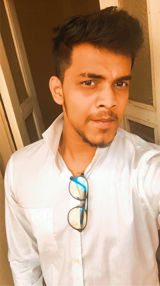 rohithsugantham's tweet photo. ⚠️Random photo dump

#First20DaysofCollege https://t.co/t77F4TMLHd