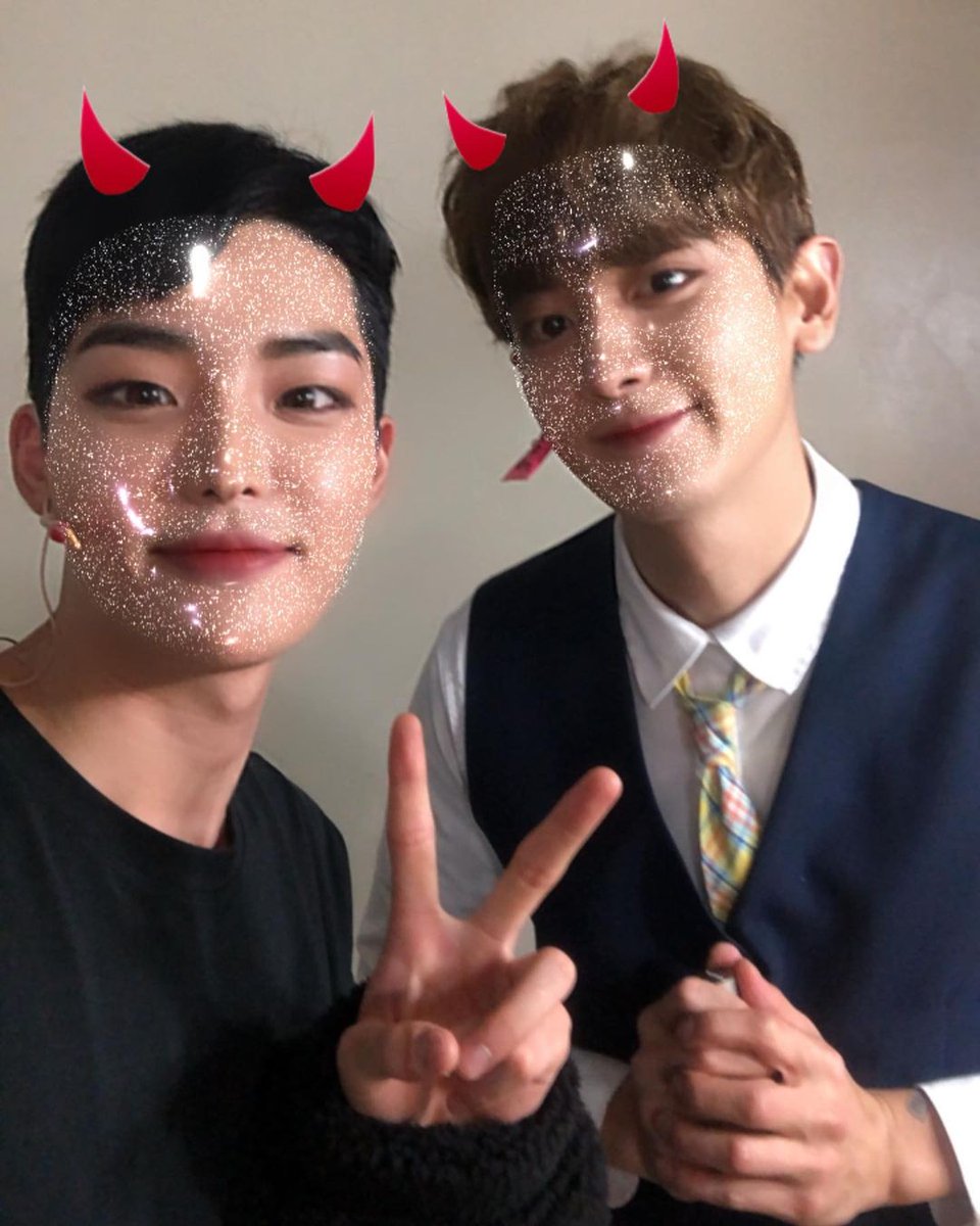 kithloey's tweet photo. pacar gueh :( https://t.co/Z5pxvRVKM2