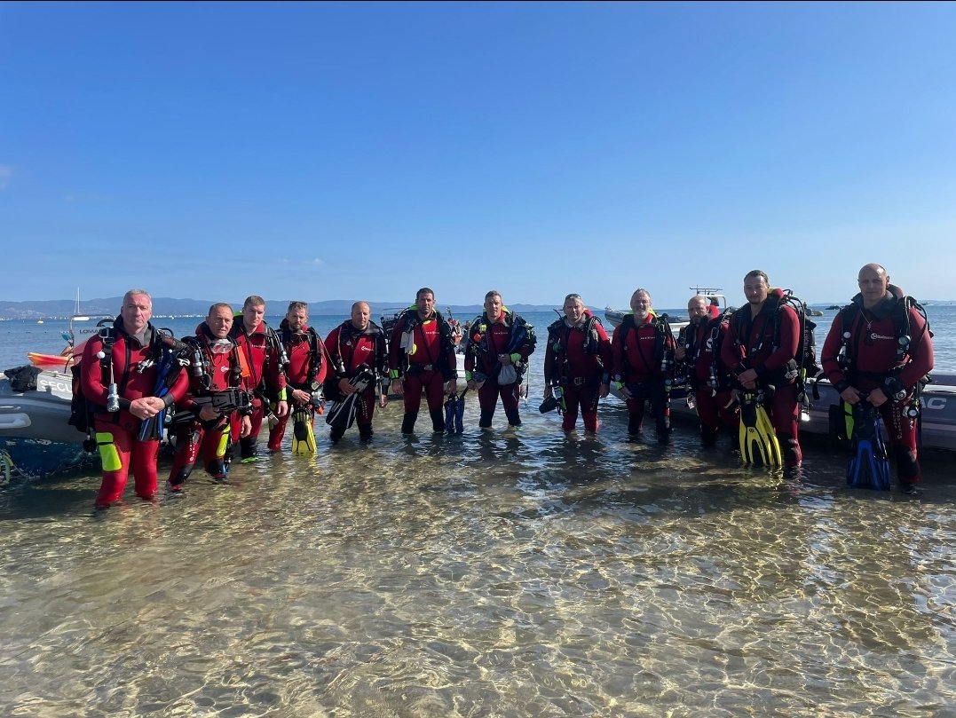 sdis08's tweet photo. #Plongeurs 12 👩🏻🚒#SAL1(plg niv 1) ont participé au Perfectionnement des acquis à #Giens. Cette formation de 5 j a pour objectif de parfaire les techniques individuelles et de préparer les futurs candidats 👩🏻🚒 au qualif 50 mètres et #SAL2(plg niv 2)
SAL=Scaphandrier Autonome Léger https://t.co/tzlyaTSUj0
