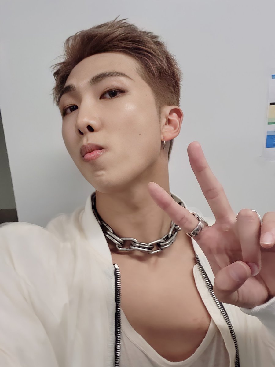 jeonzwrte's tweet photo. Right now my mind https://t.co/AlhlIy2RbP