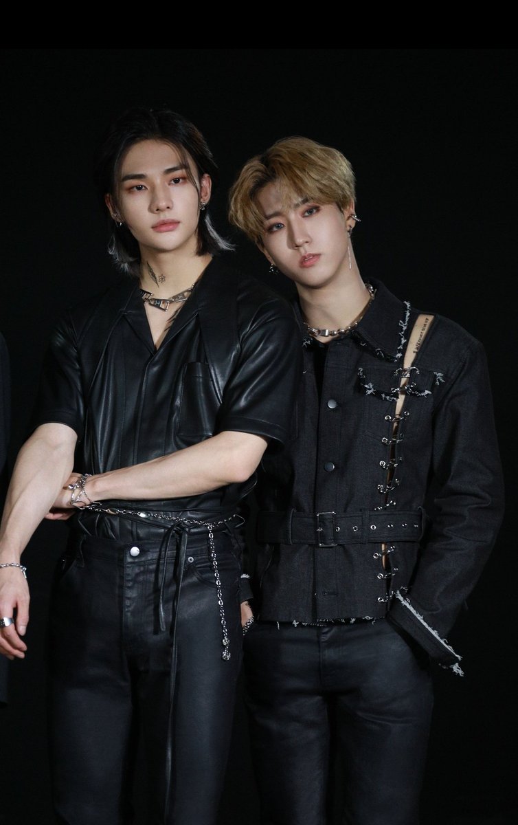 lasthellevator's tweet photo. look at my boyfriends 💅
#StrayKidsComeback @Stray_Kids https://t.co/3oi6YZaKPy