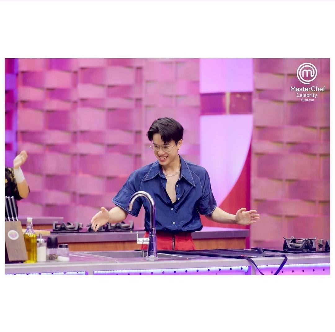 thxtxtt3's tweet photo. พี่เจมส์เก่งมากๆ เก่งที่สุดแล้วคับคุณแซลลี่ Chef Table ปีหน้าขอให้ปังๆๆๆๆเลยนะคะ🐣🧡
#Support_ChefJMJ https://t.co/QVIQl1i2nx