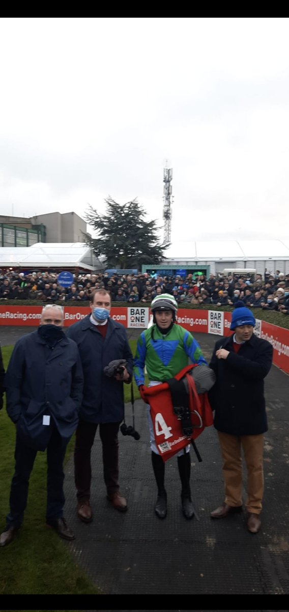 daisyginge's tweet photo. Congratulations to connections of Ronald Pump 2nd again to the amazing Honeysuckle not bad ,still chasing the dream of his Grade 1 he is certainly due it special little horse ran a cracker 💚👏 https://t.co/NMLAIOYTca