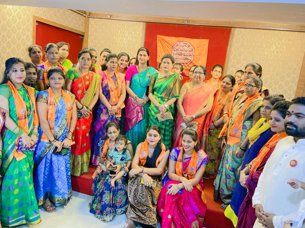 राजसाहेबांच्या लक्ष्मण-जयसिंग जोडीच्या नेतृत्वाखाली करंजाडे (पनवेल) येथील शेकडो महिलाभगिनिंचा महाराष्ट्र नवनिर्माण सेनेत मोठ्या थाटात पक्ष प्रवेश! <a href="/RajThackeray/">Raj Thackeray</a> <a href="/rajupatilmanase/">Raju Patil ( प्रमोद (राजू) रतन पाटील )</a> <a href="/mns/">sisk</a>