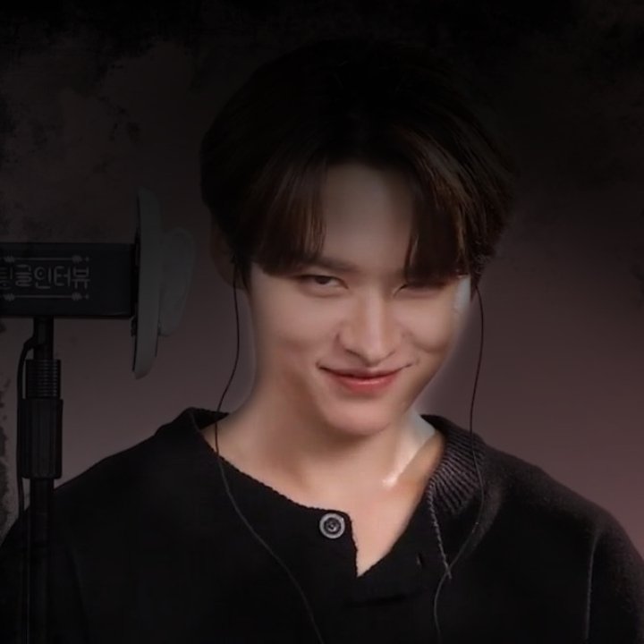 Fabi_u_u's tweet photo. 당신이 새벽 3시에 일어나서 이것을 발견했다고 상상해보십시오.#StrayKidsComeback https://t.co/H6xsJkIIJK