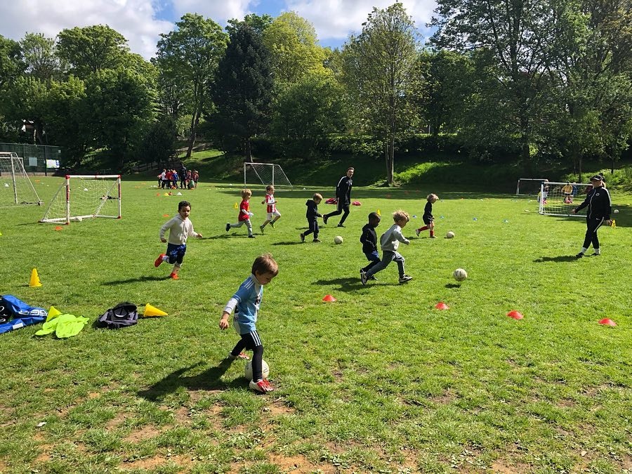 KiddiPlan's tweet photo. It's football season, and coaching sessions are the perfect way for the kids to keep fit and learn some new moves. 

@rfalondon runs sessions during the week and on the weekends. Book a spot here https://t.co/BEFRmo1A9l
⁠ https://t.co/r0BYTCBkTs