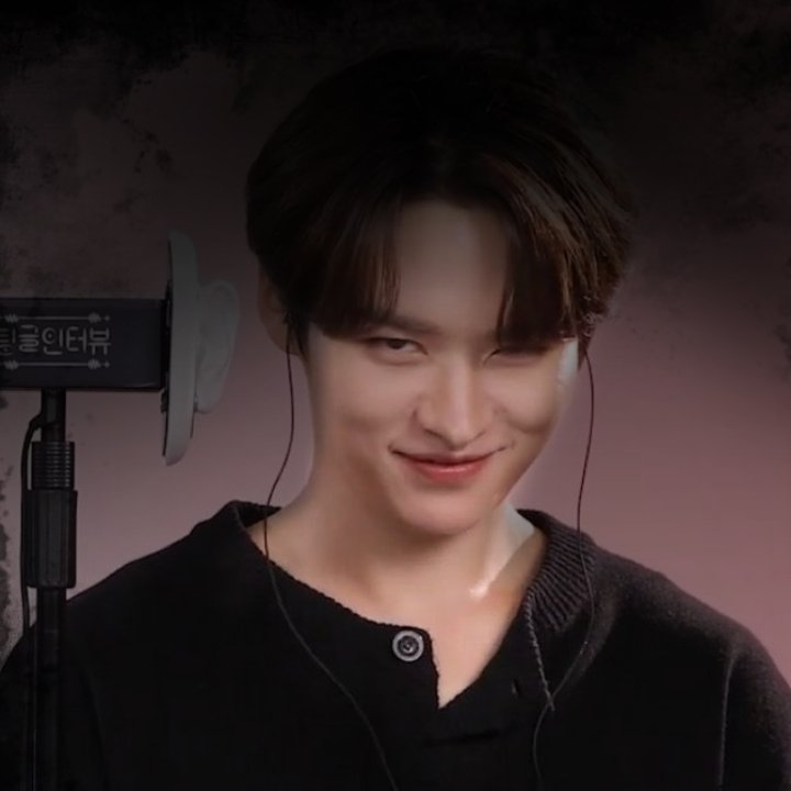 Fabi_u_u's tweet photo. 당신이 새벽 3시에 일어나서 이것을 발견했다고 상상해보십시오. #StrayKidsComeback https://t.co/MwveHoyAfn