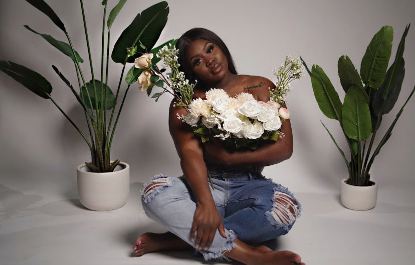 knae_nae's tweet photo. This new chapter is called blossoming into 24. So God these last days of being 23 prepare me for the new chapter cause Iβm ready β€οΈ
#6DaysLeft #Almost24 #LLM #MalachiSister #Sagittarius https://t.co/mSWEqwiE8J