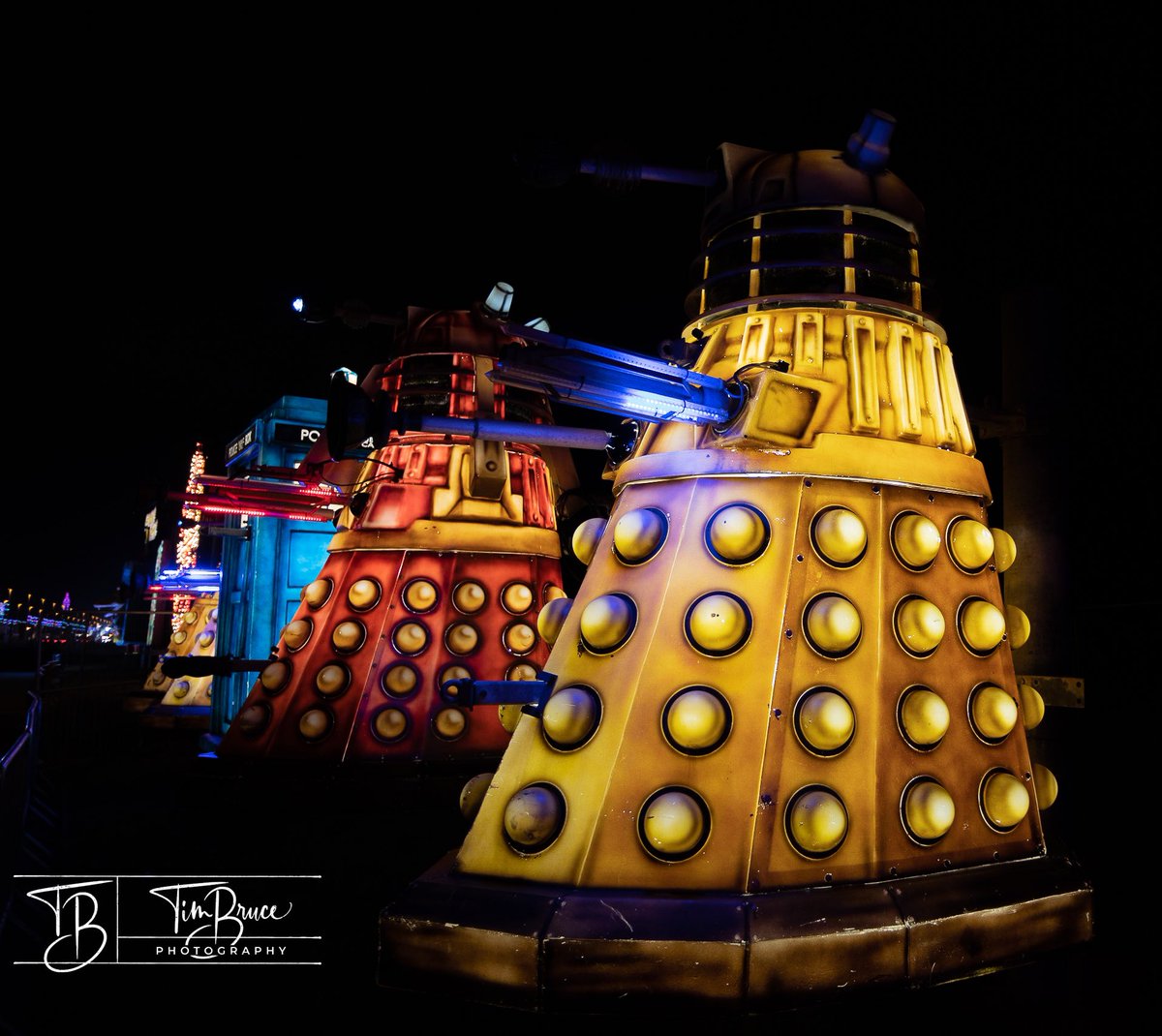 TimBrucePhotos's tweet photo. The Doctor Who lights on the North Shore as part of #blackpoolilluminations https://t.co/WXFoJEiUiy