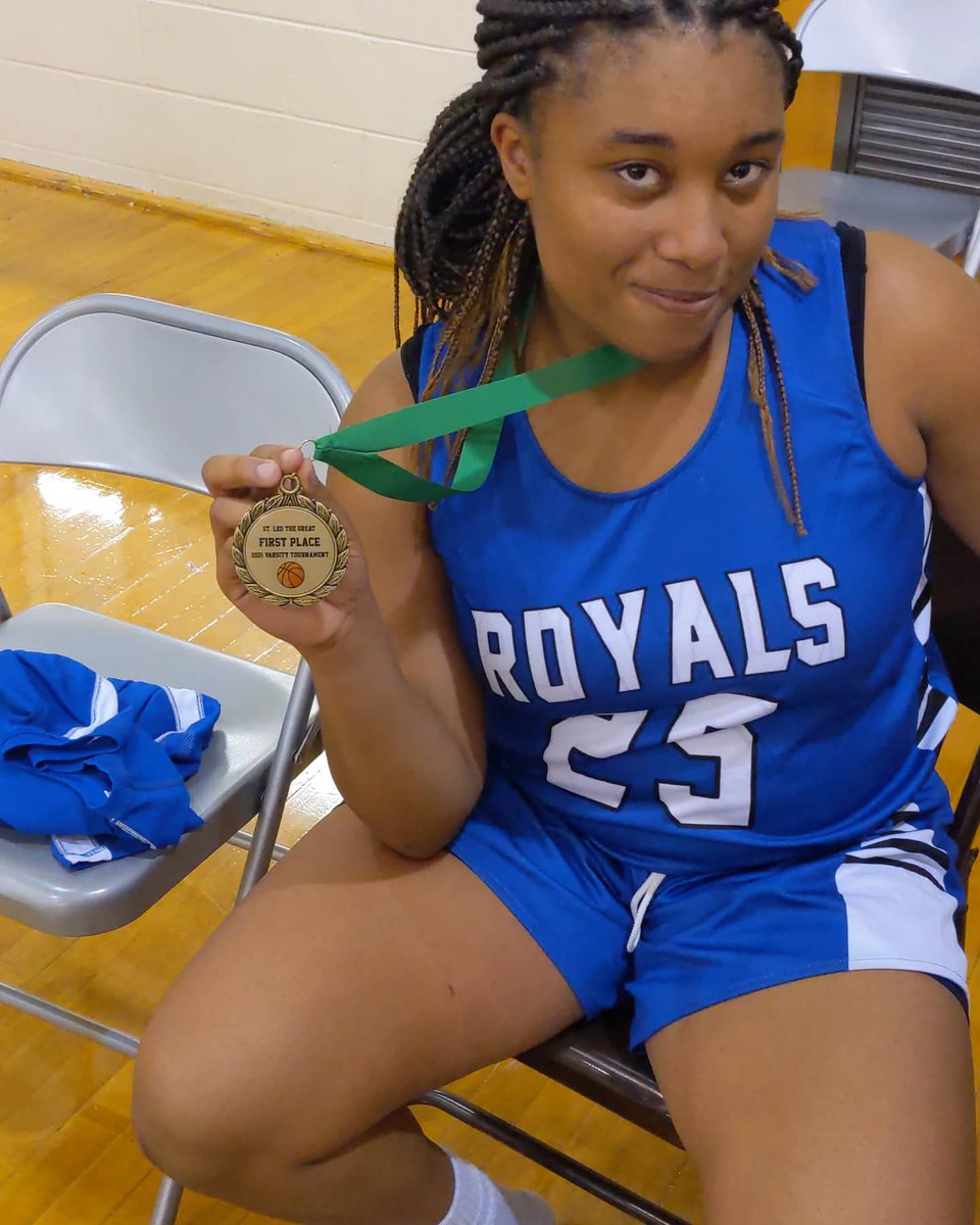 nwalkerofficial's tweet photo. HUGE CONGRATS to my daughter, my MVP @MiaBiaBaller & her school team for winning the Saint Leo's Middle School Championship defeating Seven Sorrows in a thriller! Great job from the coaches as well‼️1st PLACE🥇🔥 #a2d #h2g #mp #signal5 #THEROAD #ProofIsInTheWork https://t.co/yFxAhVmW1J