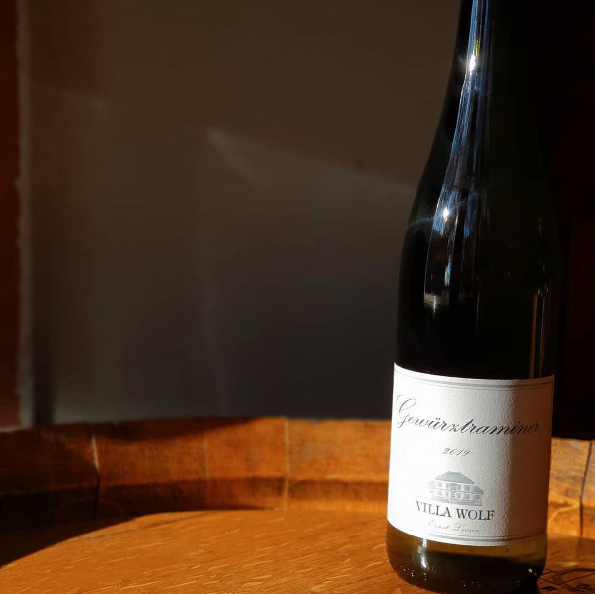 Select Wines (@selectwinepros) on Twitter photo Weingut Villa Wolf has had quite the year. As well as celebrating another successful harvest season, Weingut Villa Wolf's GewĂŒrztraminer was also featured on the cover of this month's issue of <a href="/Wineenthusiast/">WineEnthusiast</a>! Congratulations! Photo by Weingut Villa Wolf. #SelectWines Weingut Villa Wolf has had quite the year. As well as celebrating another successful harvest season, Weingut Villa Wolf's GewĂŒrztraminer was also featured on the cover of this month's issue of <a href="/Wineenthusiast/">WineEnthusiast</a>! Congratulations! Photo by Weingut Villa Wolf. #SelectWines
