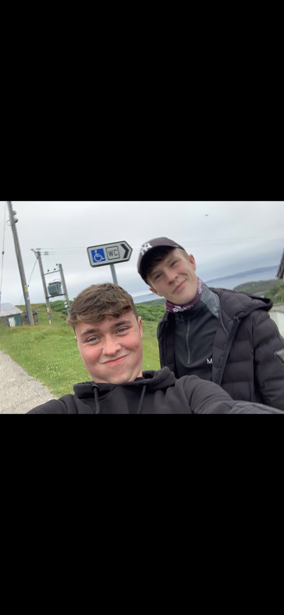 RossCow2's tweet photo. @arrangearyx happy birthday az, hope it’s a good een pal💙 https://t.co/vG39HZf2Mo