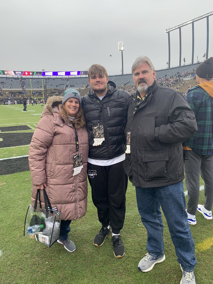 DrewWoodruff4's tweet photo. Had a great time at Purdue this weekend. Thanks to all the coaches and staff. @BrianBrohm @JeffBrohm #goboilermakers https://t.co/vfcScXNPdY