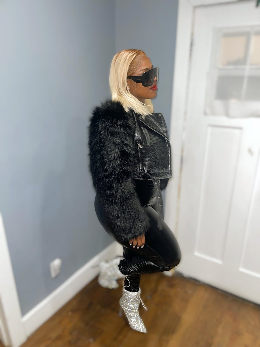 hairbyllese's tweet photo. I been winning a long time, I know they sick of me #twentyfineeee๐ https://t.co/36jKOG16am