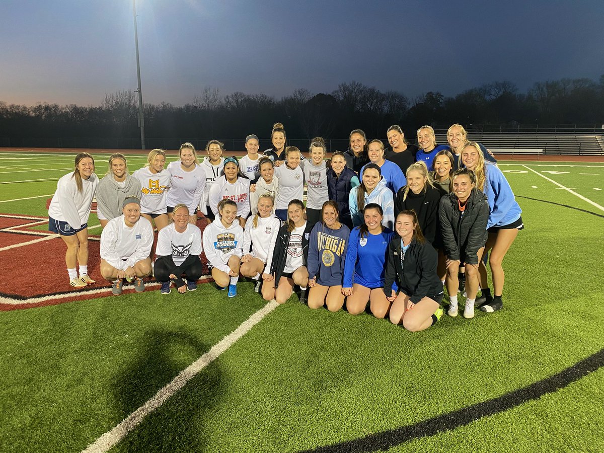 RSHSsports's tweet photo. The @summitsoccer026 held their alumni games last night. A good time had by all. Lots of great alum on both sides of the men’s and women’s games. Thanks for all the support of Falcon Soccer. https://t.co/3Grqp2YMRG