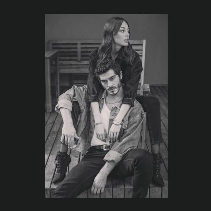Sayeh_aydil's tweet photo. Dilbur is coming back🥲🌻🤘
#DilanÇiçekDeniz #BurakDeniz #dilandeniz #Dilbur https://t.co/iZQNWONxoL