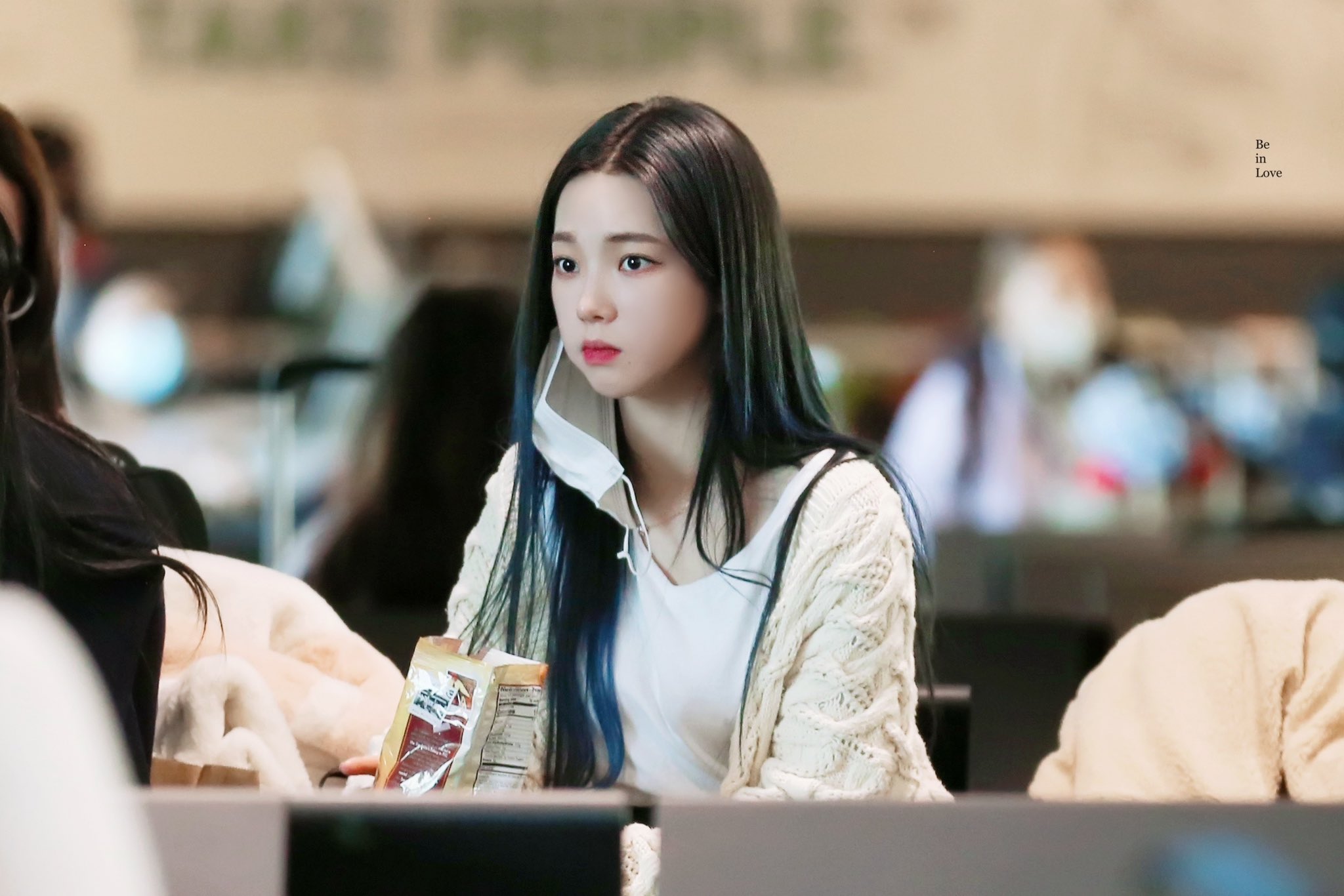 FFSezj4UUAsVLxa?format=jpg&name=large