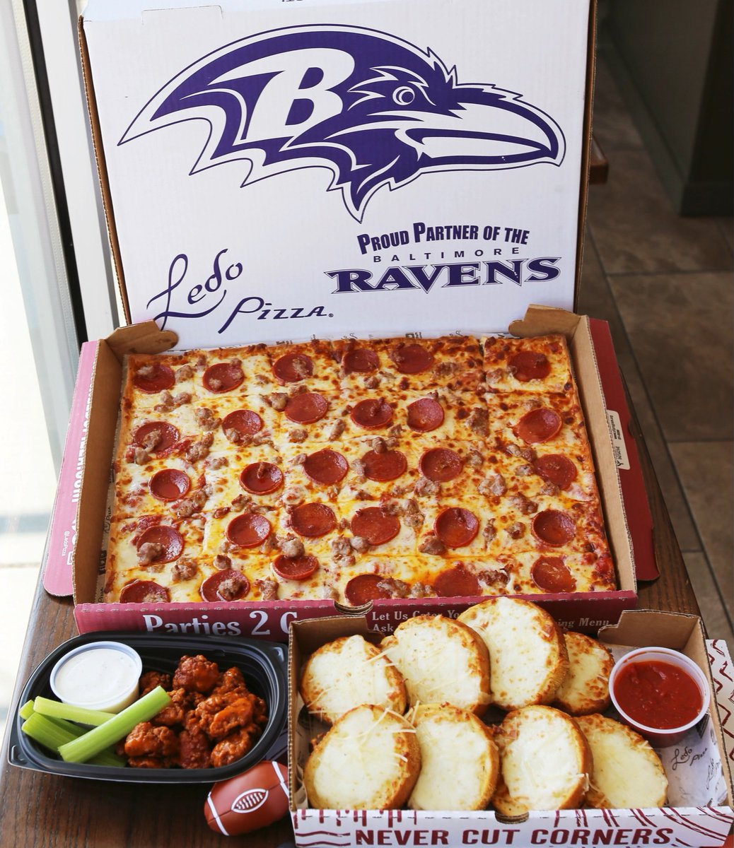 LedoPizza's tweet photo. 🏈 GAMEDAY GIVEAWAY 🏈

RETWEET &amp; FOLLOW
for a chance to win a $50 #LedoPizza gift card! 

(1 Winner picked randomly at 9pm on 11/28/21)

Tailgate at home with the Ledo Pizza Football Deal! 🏈 #RavensFlock  

Save Time Order Online! 

https://t.co/upg2Cqjs0U https://t.co/KPamkItEri
