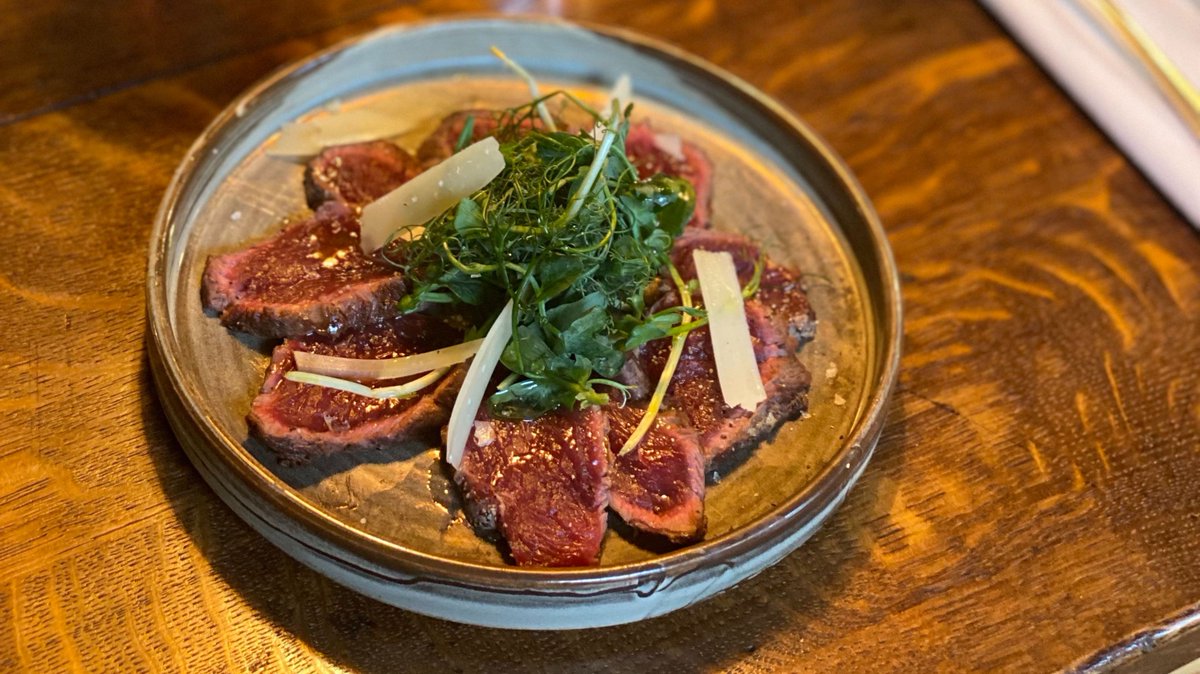 It's #SupplierSunday Let's celebrate the🔝 quality produce of @vicarsgame who're outside Reading & who only buy quality animals of the right age & physique w/ most of the game v local to the Newbury area. This #Venison #carpaccio is on our Xmas menu & a must-try for #meatlovers