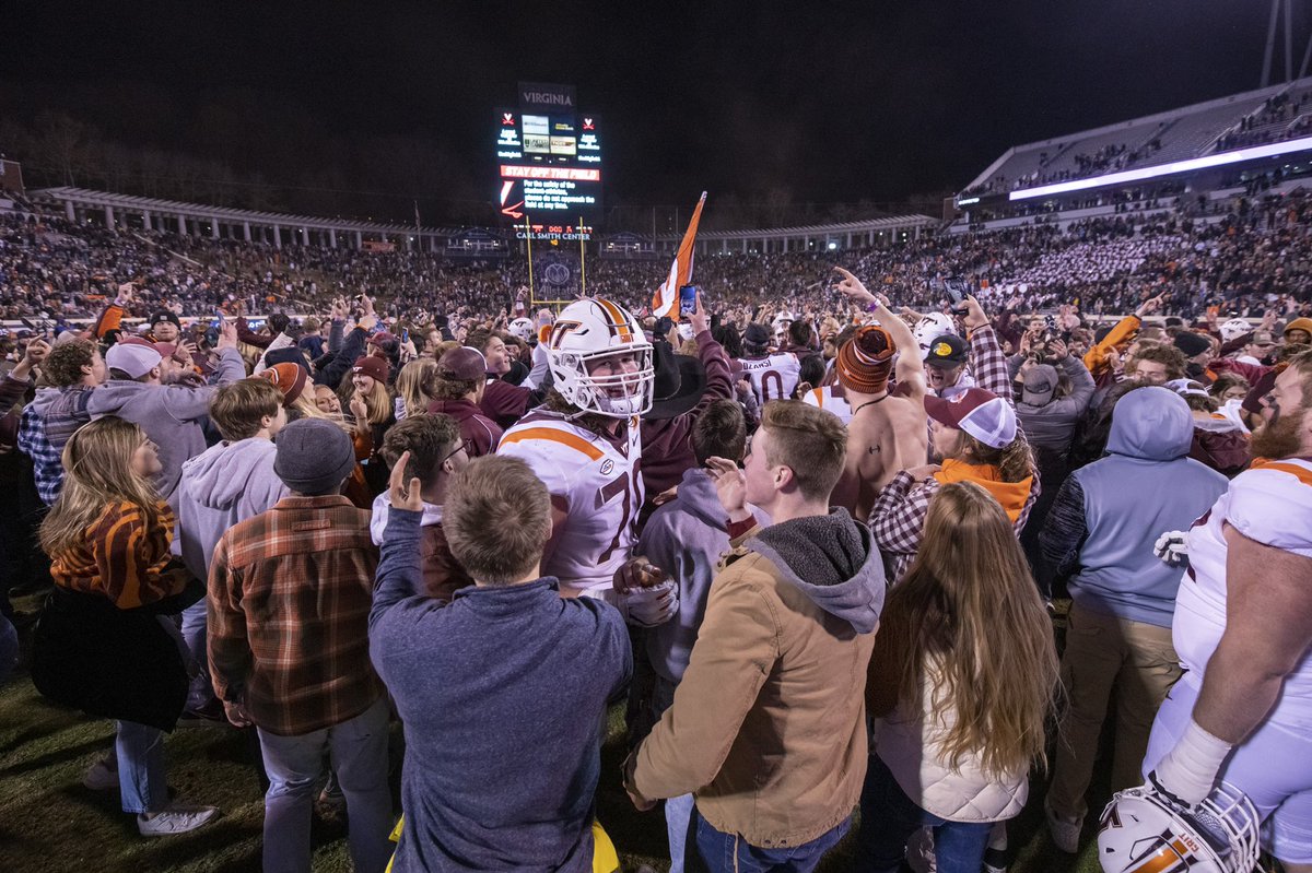 hokiesports's tweet photo. Good morning, but a special good morning to #HokieNation 😊 https://t.co/3gnkXVgrPI