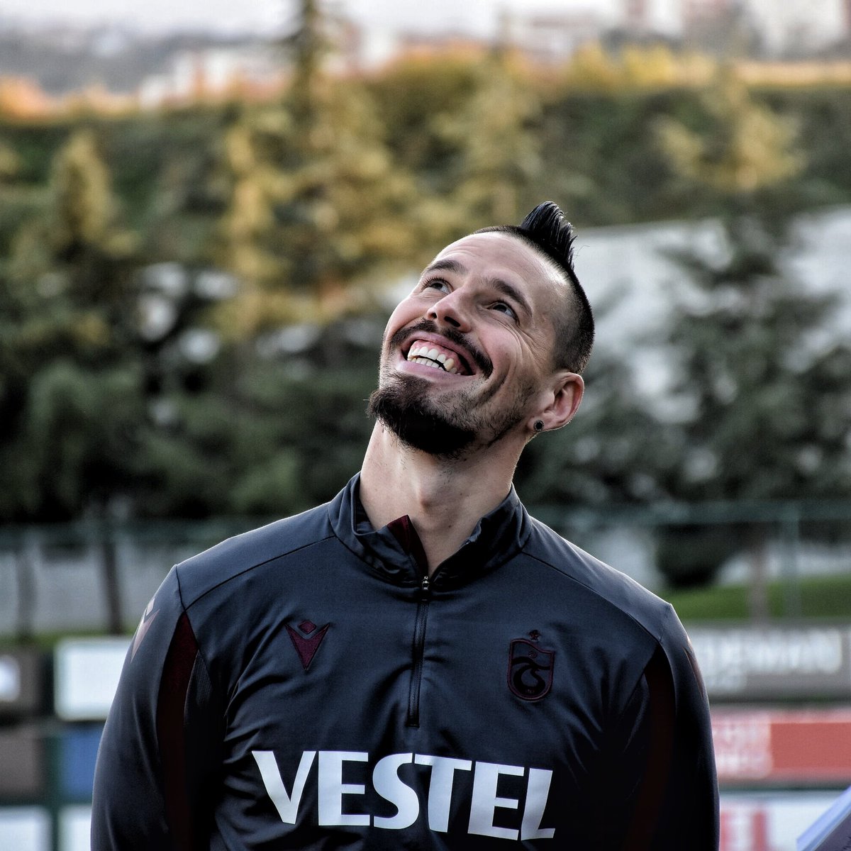 Dolar 12, Fenerbahçe 13, Euro 14,  Galatasaray 15, Beşiktaş 16. 😎

#Trabzonspor