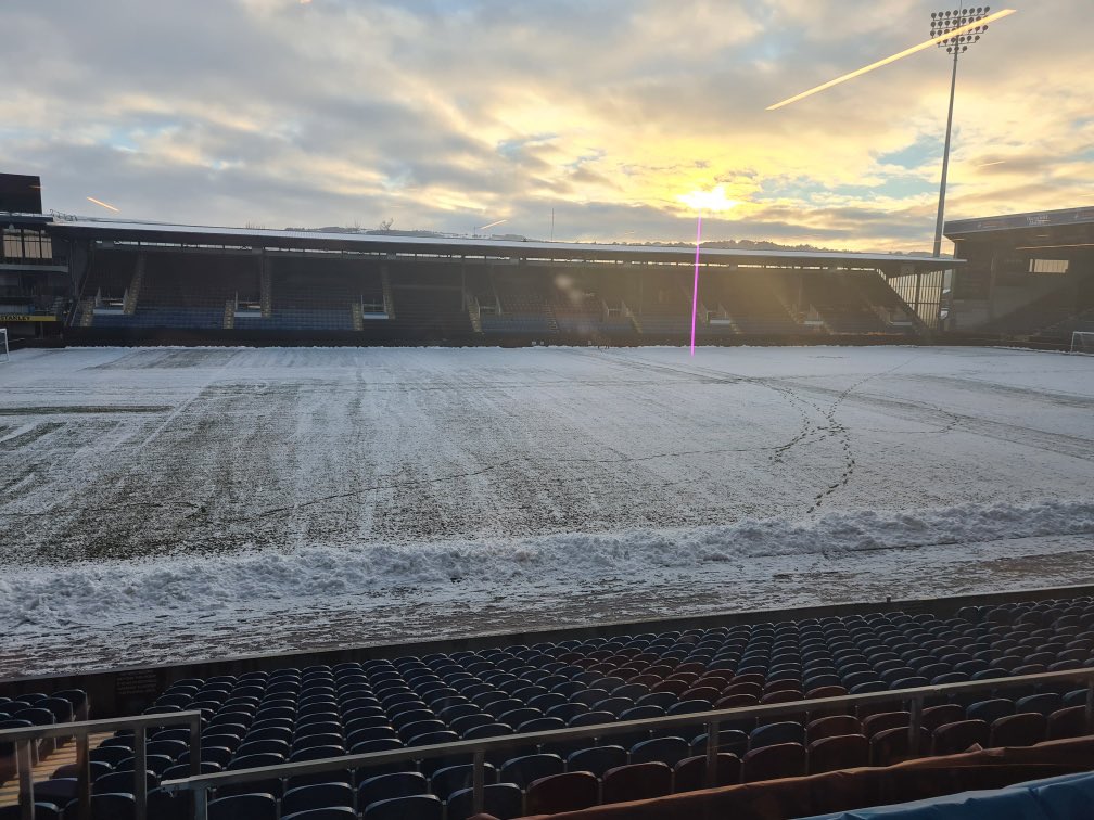 Claretlordy's tweet photo. @bodenknights Pitch now ❄️ 🧊 https://t.co/l3wpKqMvaG
