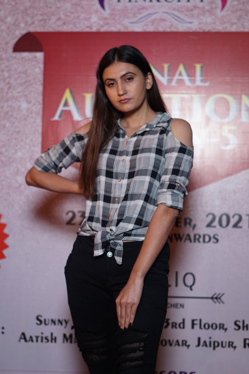 imKpProductions's tweet photo. Mr. & Miss Pinkcity Final Audition Round at Publiq Club
.
.
.
#mrandmisspinkcity #pinkcityseasons #audition #finalaudition #models #rampwalk👠 #photography #pr #publicrelations #kpproductions https://t.co/R9EqovBA2c