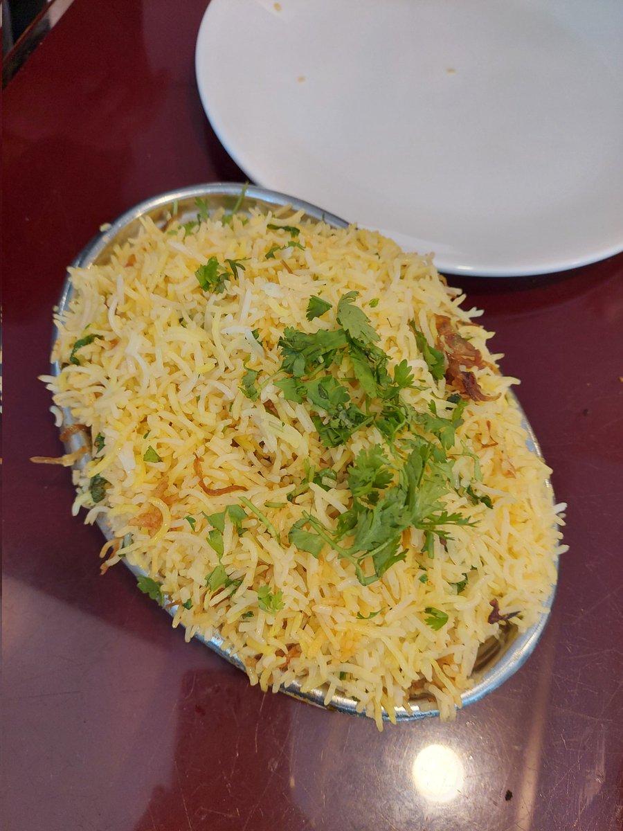 thelocalg's tweet photo. I ordered chicken tandoori, Mutton biryani and Caramel custard. All of those items were amazing.
#bluenilerestaurant #bluenile #punefoodblogger #punefoodie #indianfoodblogger #thelocalguide https://t.co/LszWcv5r6z