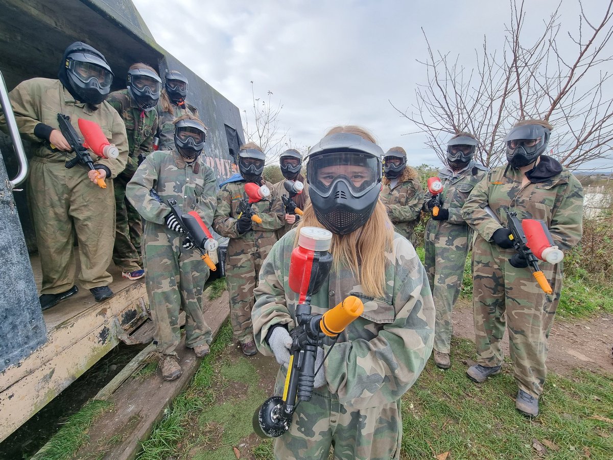 Outdoor_RAD's tweet photo. Lock, stock, and 22 painting barrels!
Year 11 students @RedmaidsHigh are locked and loaded for 6 paintballing 'black ops' skirmishes. But who will come out on top - the Red team or the Blue team? #notafraidtotry
Thanks to the instructors Jack and Ash @BristolActivity Centre! 🤟 https://t.co/khhiy9PjBR