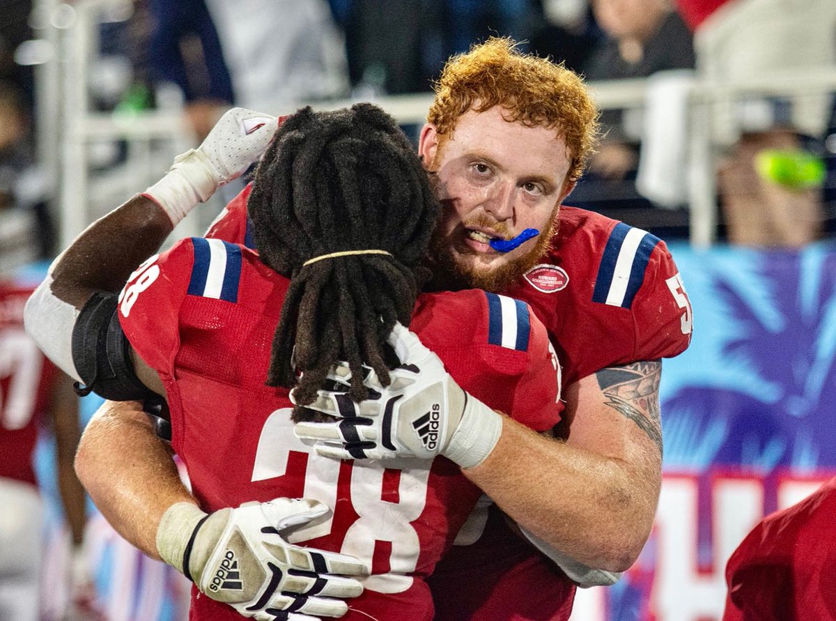 FAUFootball's tweet photo. Owls for life. https://t.co/bHDnF081FO