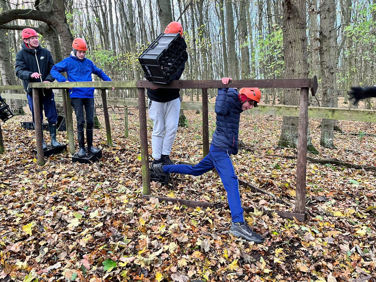 PATKingsSchool's tweet photo. Archery, zip line and giant swing were just some of the activities our students enjoyed this weekend @HerdFarm π #activityweekend #revisionweekend https://t.co/gI3UKSUNeH