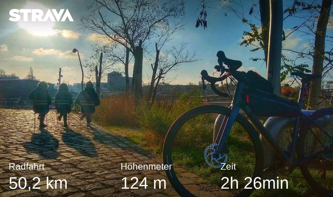 Oszedo's tweet photo. Fast wie Frühling 😉
#ersteAdvent #radtour #berlin https://t.co/Ad2icVmdsh