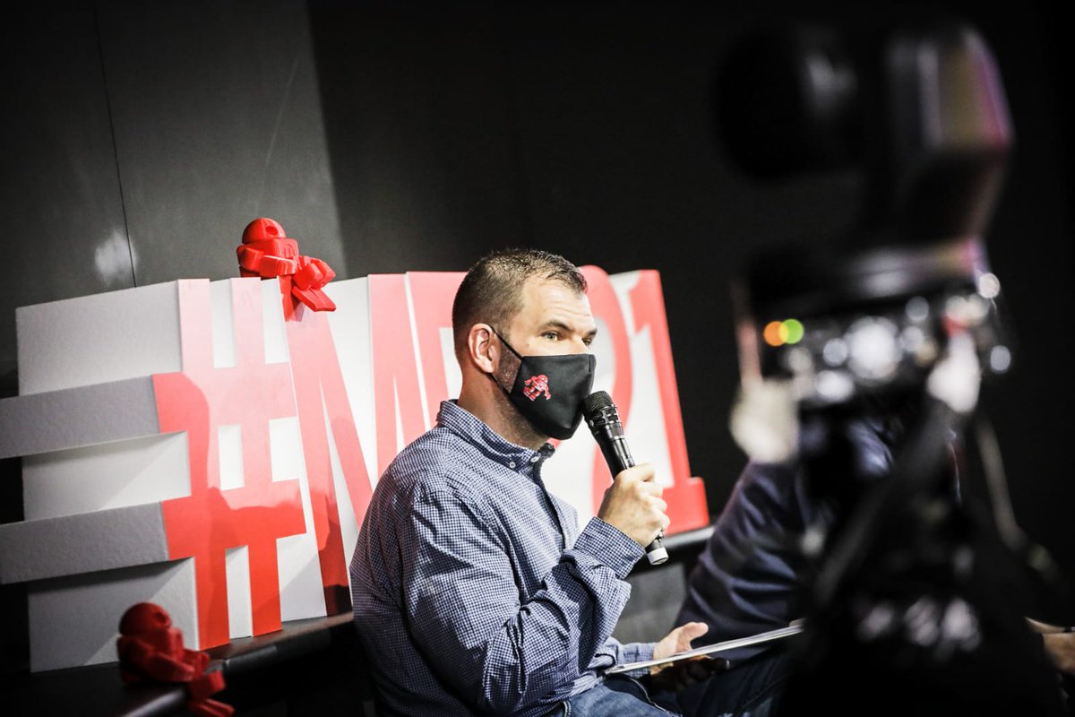 MakerFaireParis's tweet photo. {MAKER FAIRE PARIS - 2ÈME JOURNÉE }  Connectez-vous gratuitement :https://t.co/TNO23ezvl7
Rejoignez le monde des makers pour rêver, partager, Faire, innover, apprendre auprès des #Makers.
#MFP21 #WeAreAllMakers #economiecirculaire https://t.co/RhoxP1WqB9