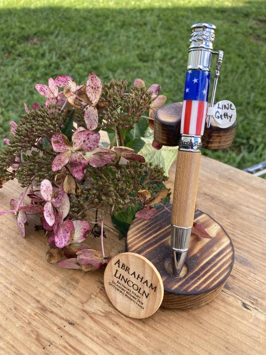 CivilWarTalk's tweet photo. FOR SALE - Black Friday Sale: President Abraham Lincoln's Gettysburg Dedication Day Witness Tree Pen | Auction Block https://t.co/2va3NQ5er4 #civilwartalk #ShenandoahArsenalTurning #TurnAndSplat #Lincoln #Witnesswood #civilwarpen https://t.co/tN26EbZglM