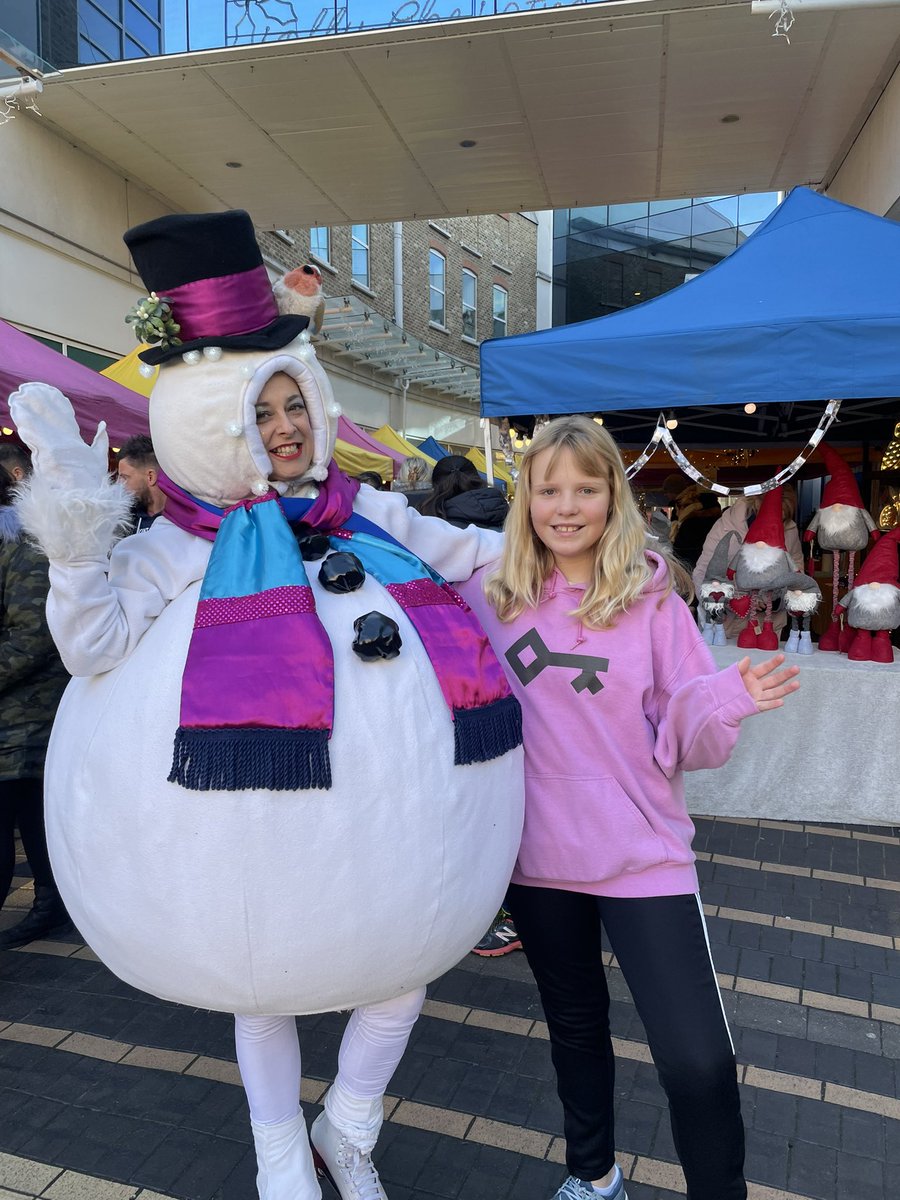 HayleyOrmrod's tweet photo. Fabulous afternoon @lovewimbledon #winterweekender and @CentreCourtShop lots of happy people supporting #BlackFriday https://t.co/YKsO1IFBtc