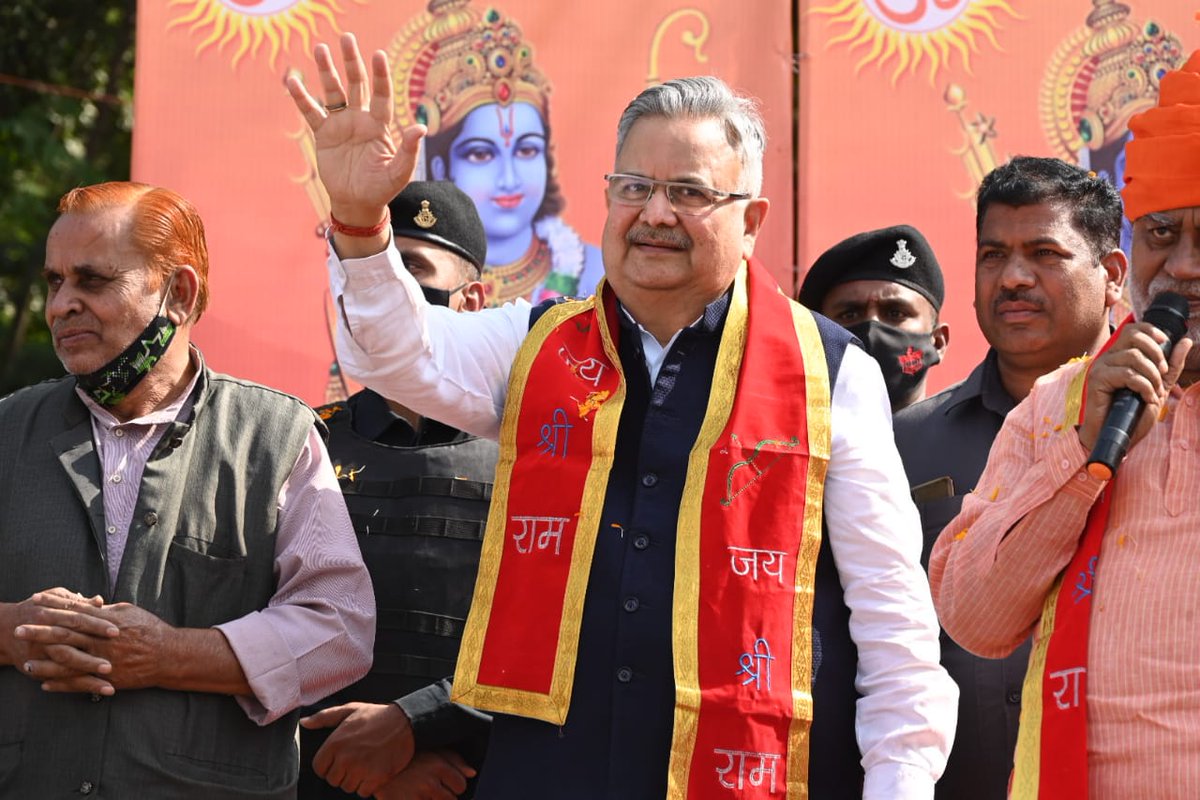 drramansingh's tweet photo. दुर्ग-भिलाई में धर्म जागरण पखवाड़ा के अंर्तगत आयोजित विशाल बाइक रैली में शामिल हुआ। 

छत्तीसगढ़ में चल रहे धर्मांतरण के विरूद्ध अब युवा जाग रहे हैं और जन जागरण का सराहनीय कार्य कर रहे हैं।

जनभागीदारी,सभी वर्गों के सहयोग से हमें धर्म की रक्षा के लिए जन जागृति के अभियान चलाने हैं। https://t.co/DEkEwr2AoR