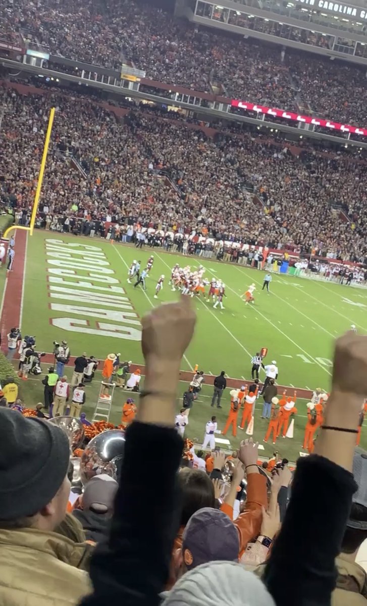 mckenzielever's tweet photo. @BarstoolClemson First quarter vs. 3rd quarter https://t.co/MSX2xzS4lD