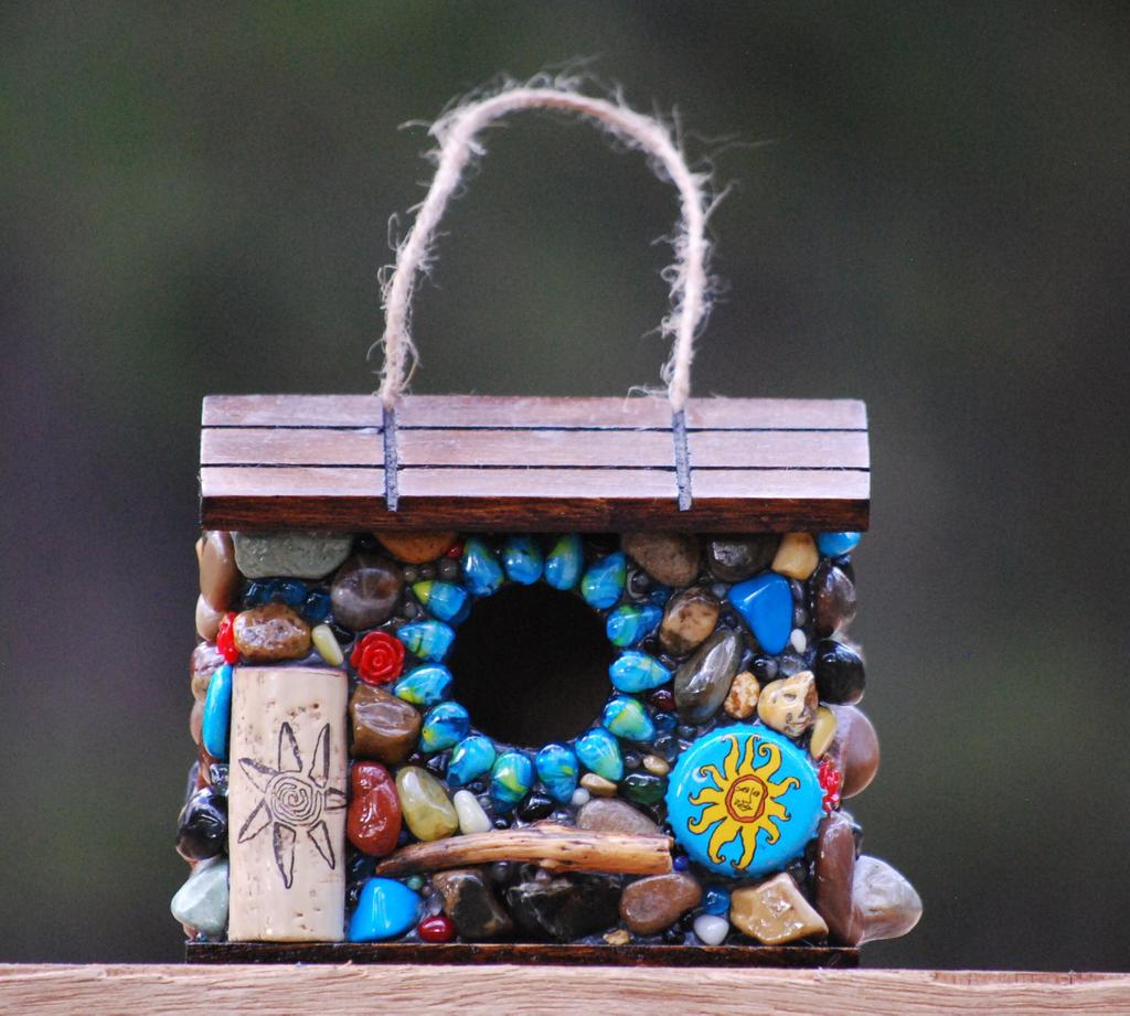 twirlylay's tweet photo. Excited to share an addition to my #etsy shop: Sun Shine Mosaic Birdhouse with Colorful Stones, Wine Corks and Bottle Caps.Birdhouse for small birds such as wrens, swallows and nuthatches #christmas #smallbusiness #cybermonday #blackfriday https://t.co/HvGJxRyTA7 https://t.co/WTwHvwAoXK